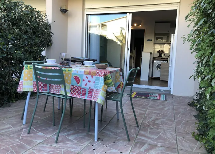 Alcove En Front De Avec Piscine, Terrasse Et Parking A Cyprien - Fr-1-793-14 * סן סיפריאן