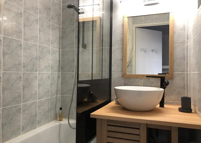 Alcove En Front De Avec Piscine, Terrasse Et Parking A Cyprien - Fr-1-793-14 דירה סן סיפריאן